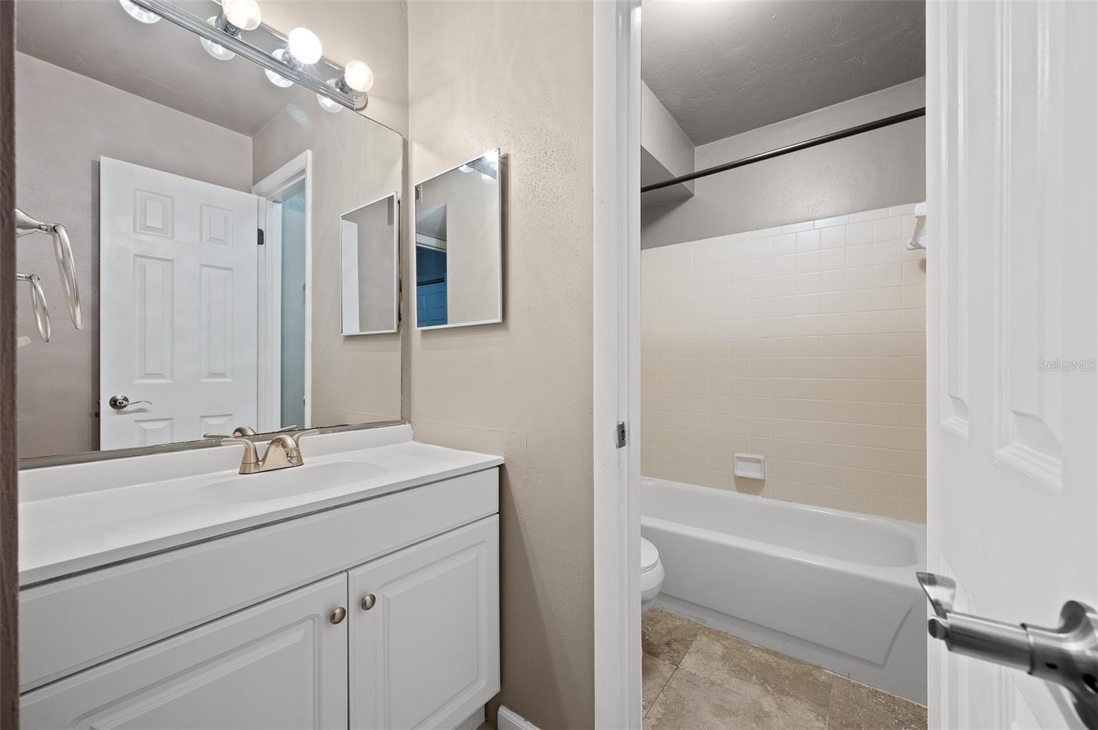 Image 19 of 20 For 2508 35th Place 151