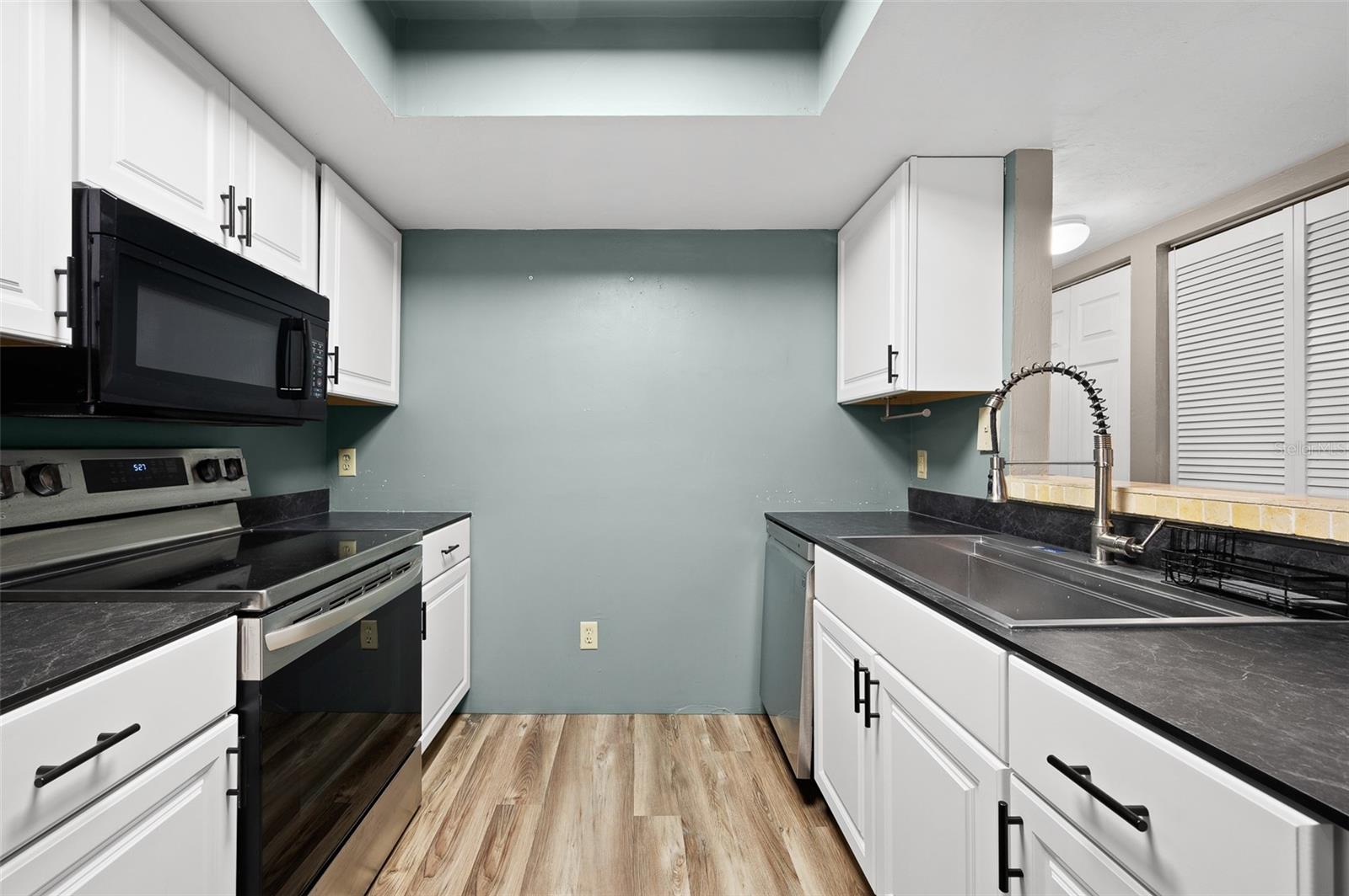 Image 4 of 20 For 2508 35th Place 151