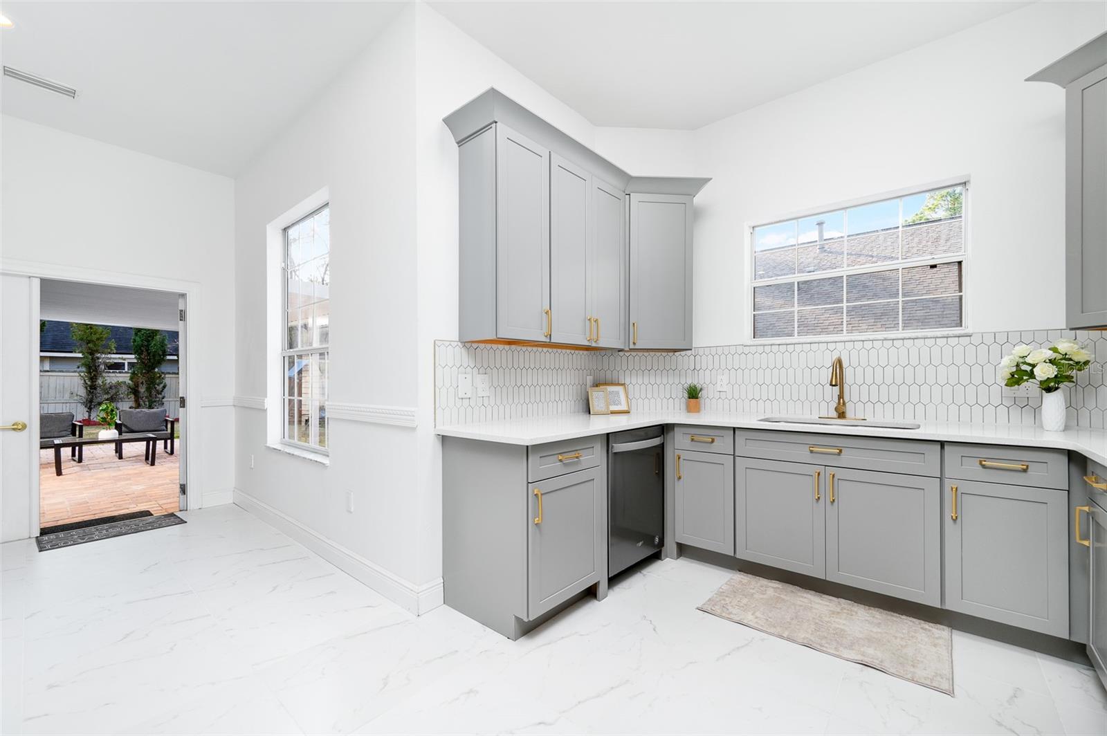 Image 13 of 45 For 9405 31st Lane