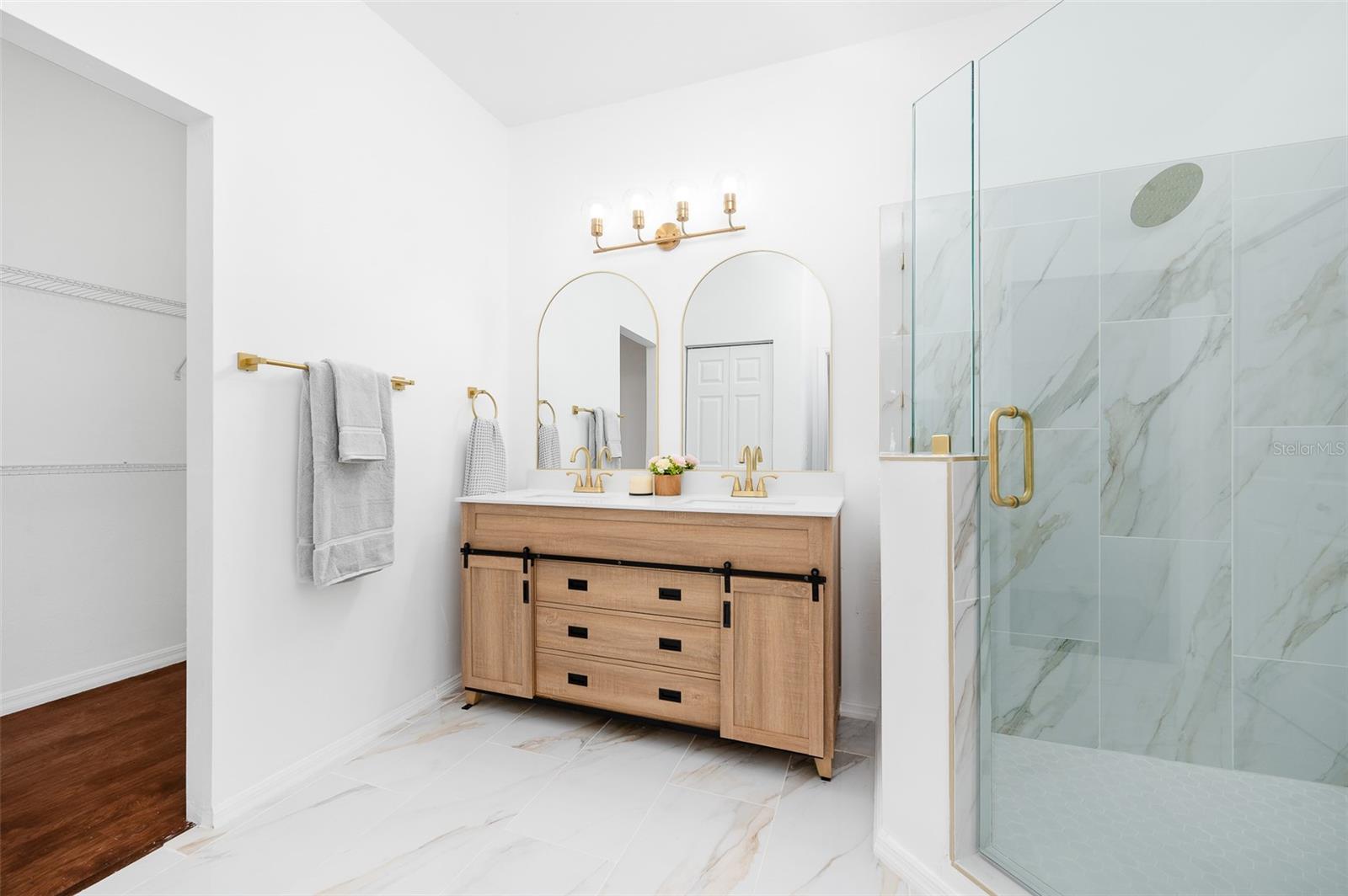 Image 22 of 45 For 9405 31st Lane