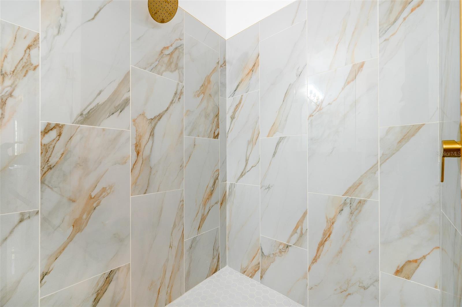 Image 25 of 45 For 9405 31st Lane