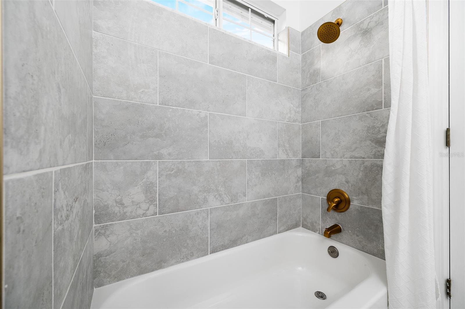 Image 30 of 45 For 9405 31st Lane