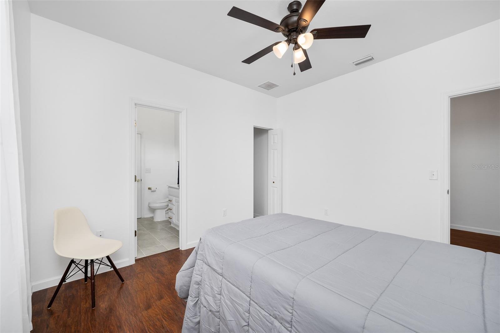 Image 32 of 45 For 9405 31st Lane