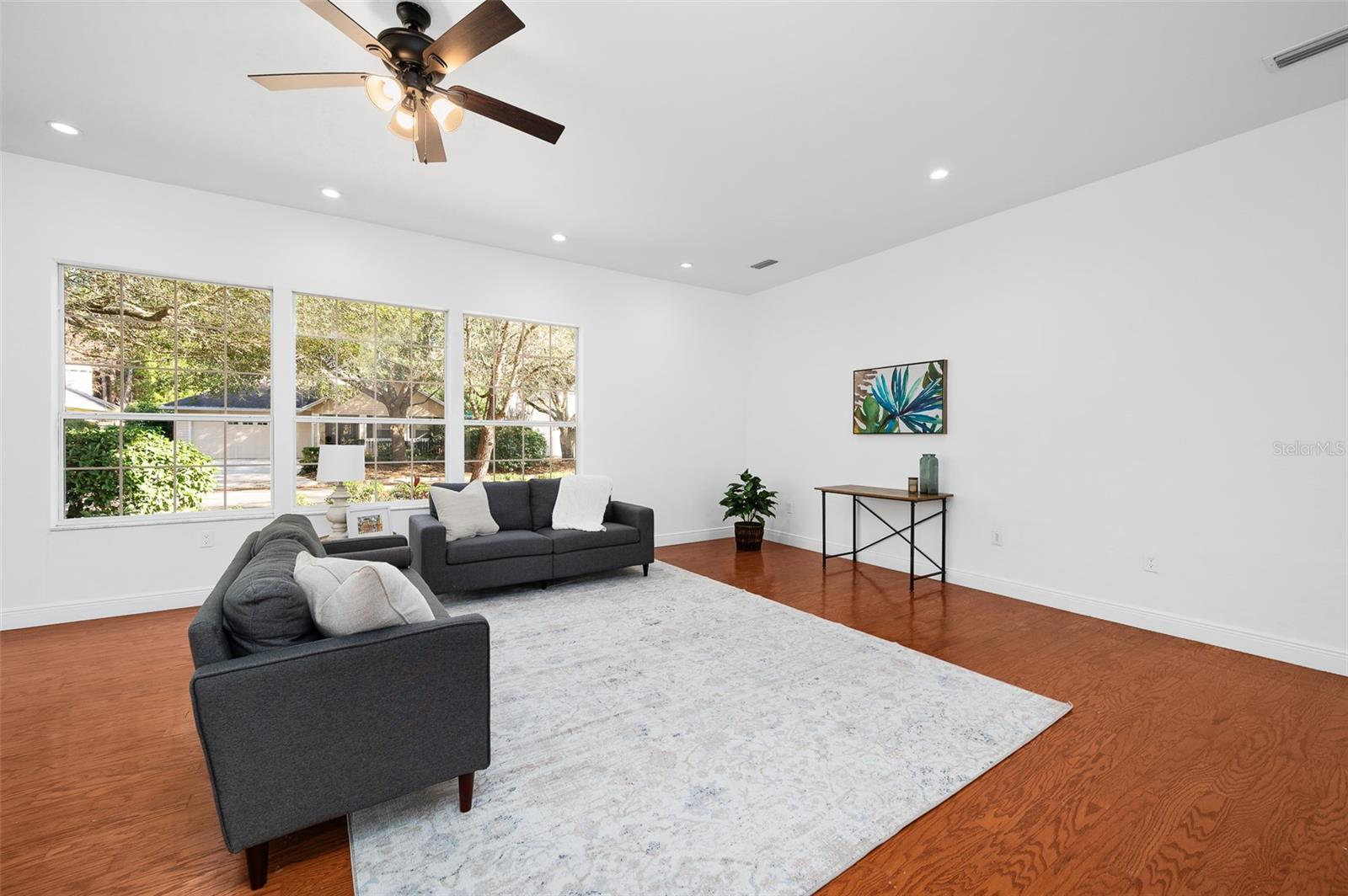 Image 4 of 45 For 9405 31st Lane