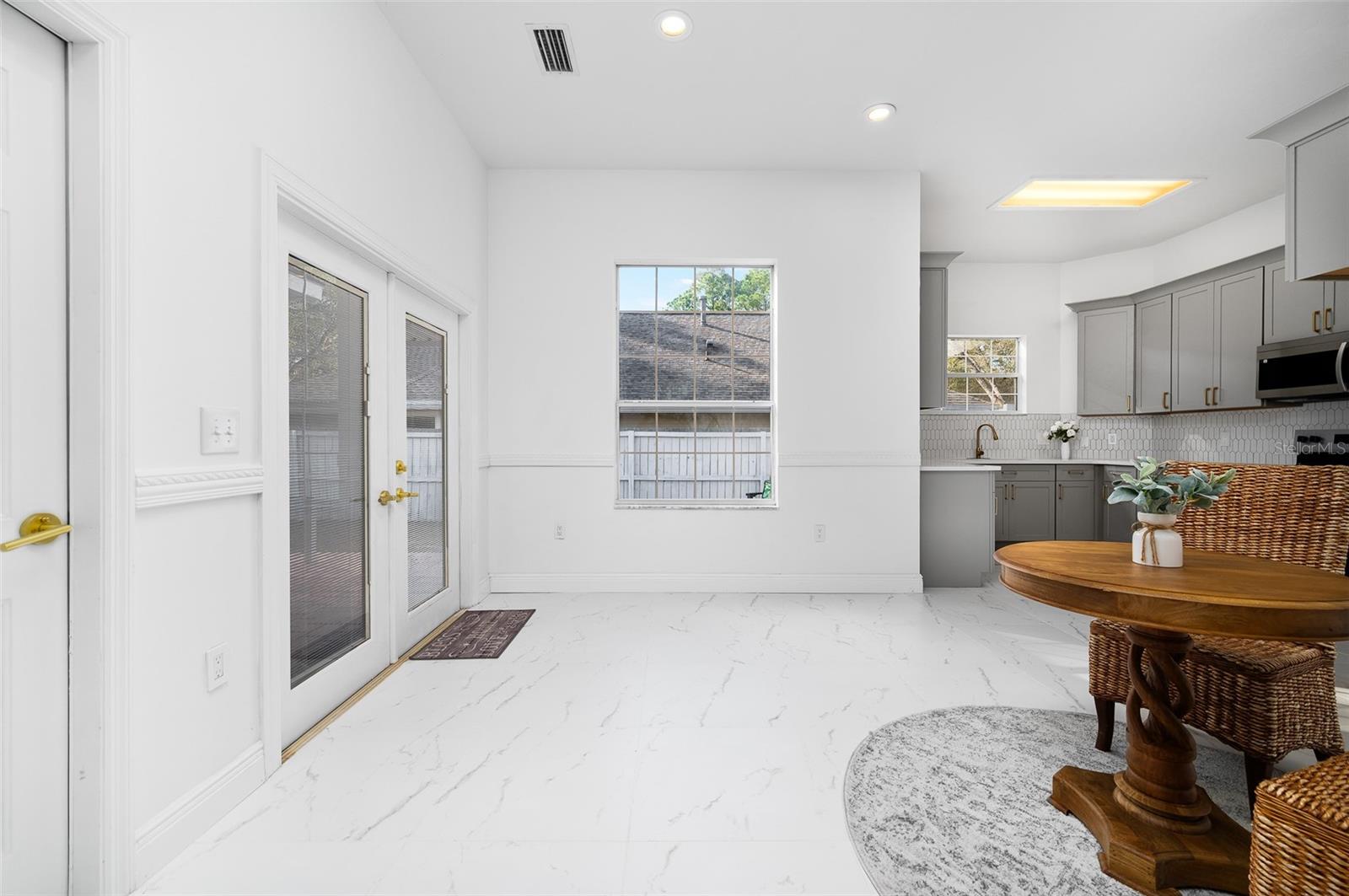 Image 9 of 45 For 9405 31st Lane