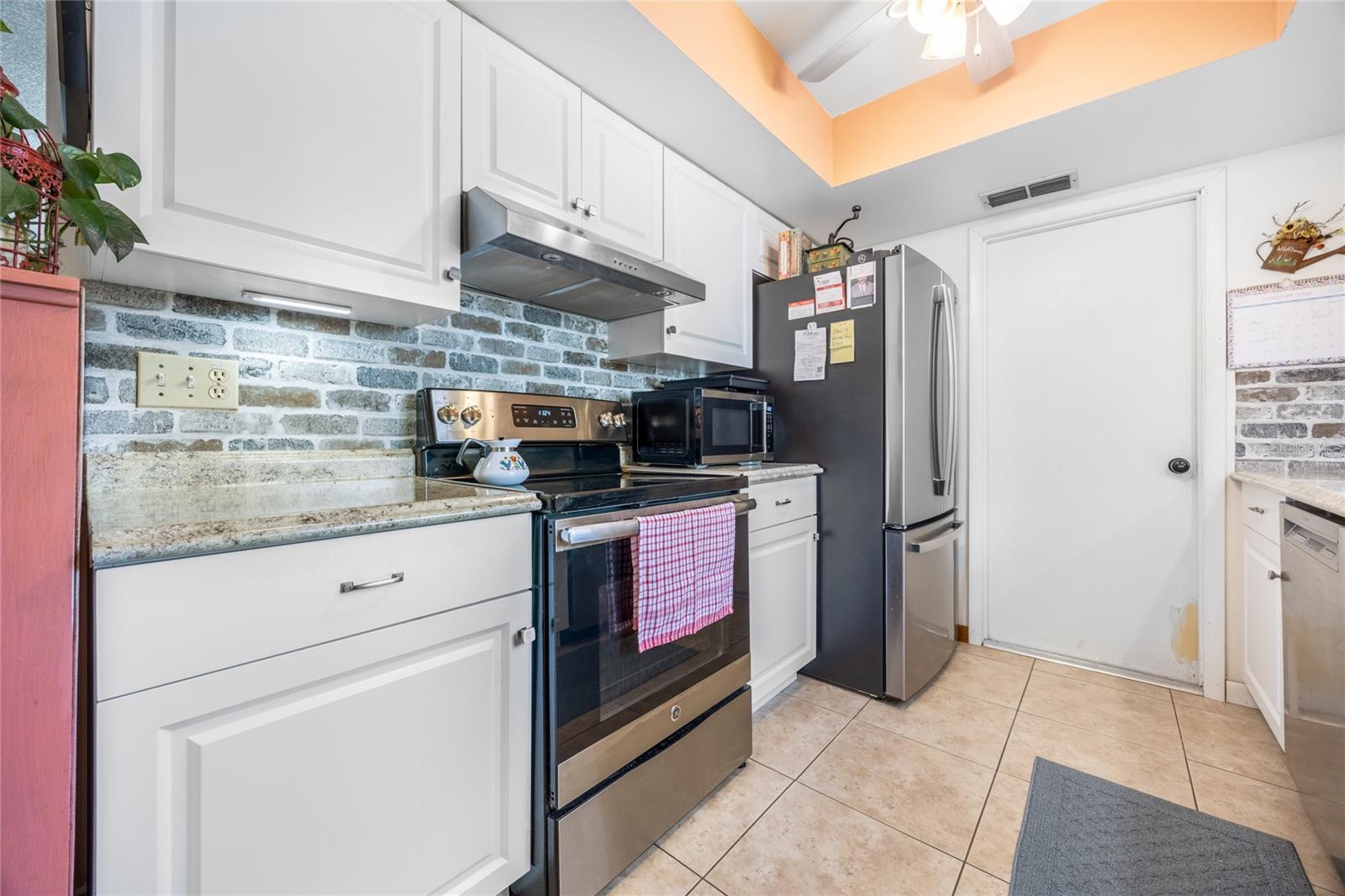 Image 15 of 48 For 11250 78th Court