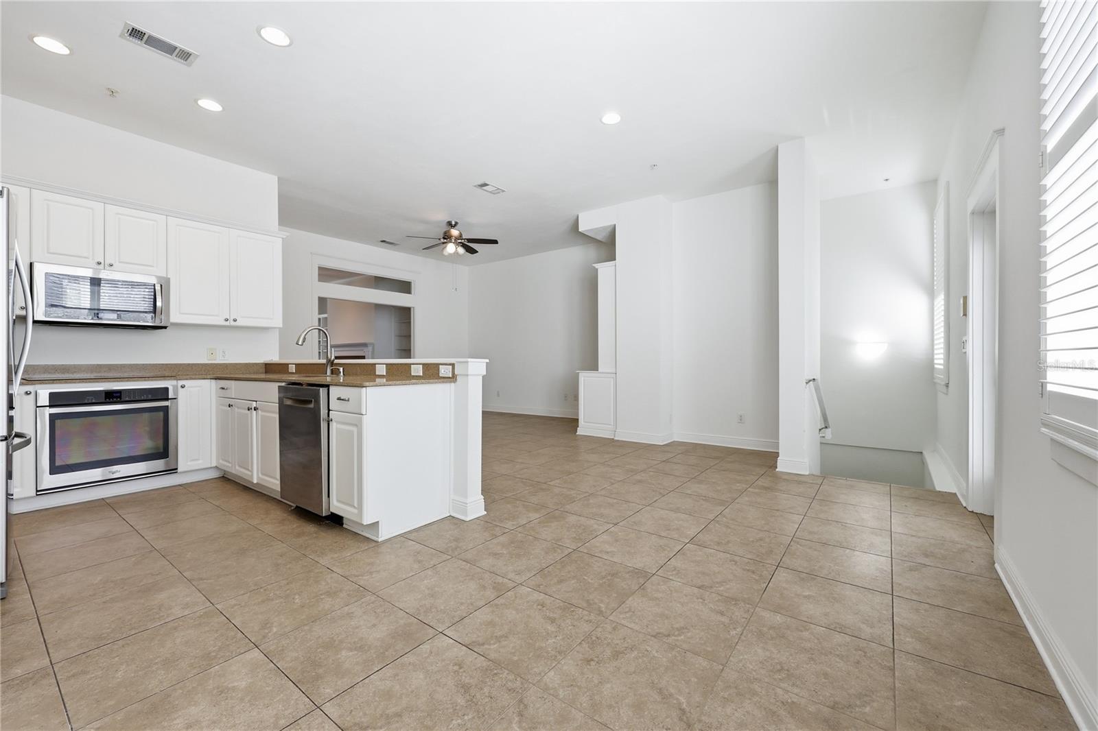 Image 11 of 53 For 132 4th Street 23