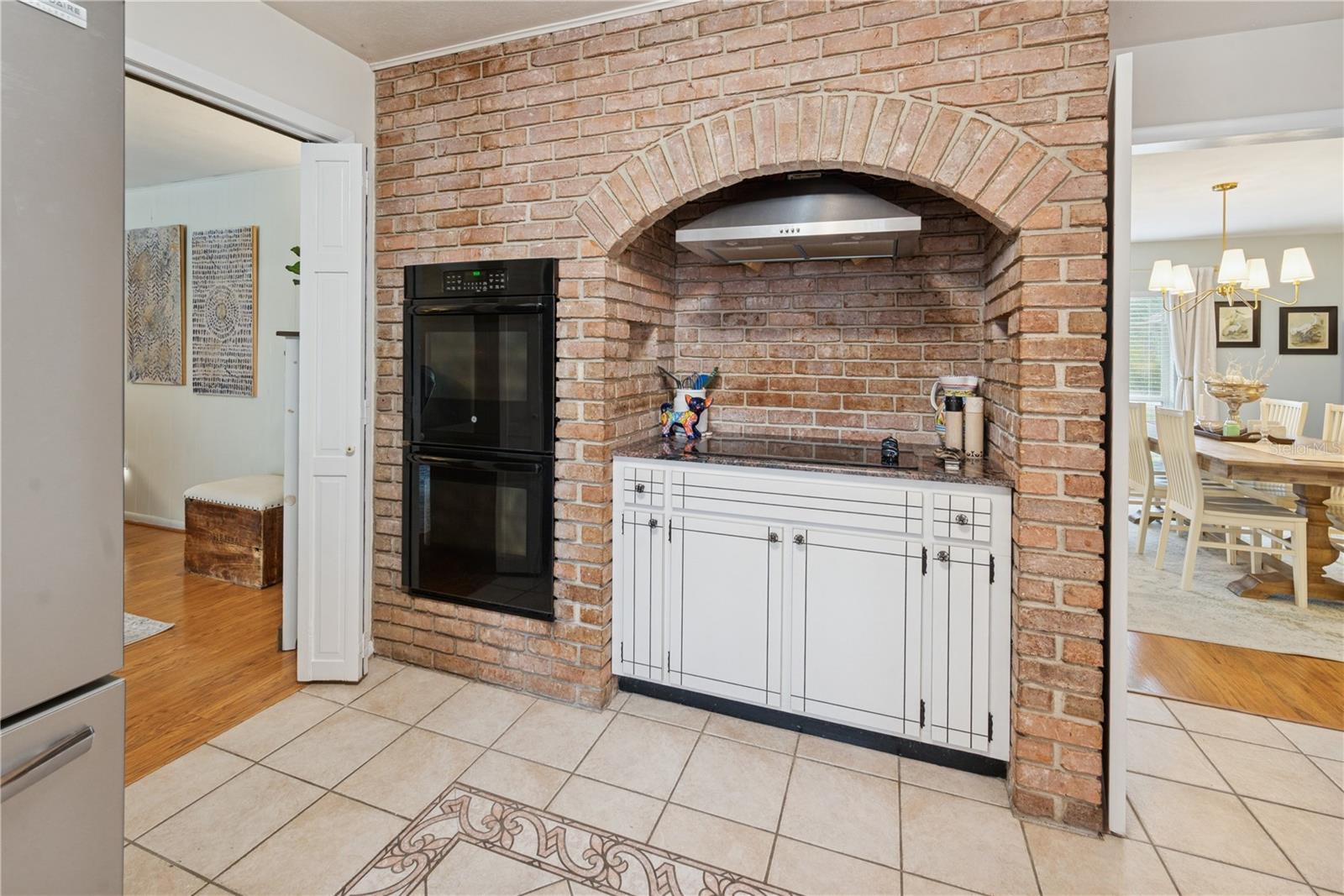 Image 17 of 47 For 15346 14th Avenue