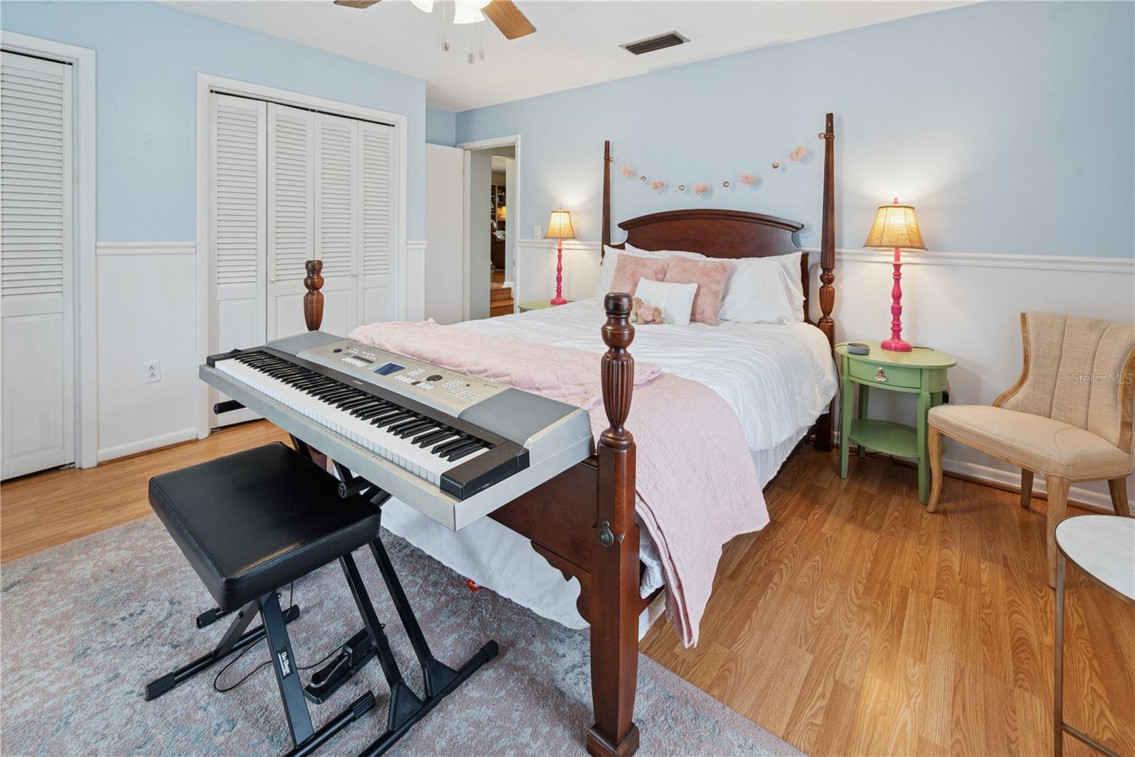 Image 32 of 47 For 15346 14th Avenue