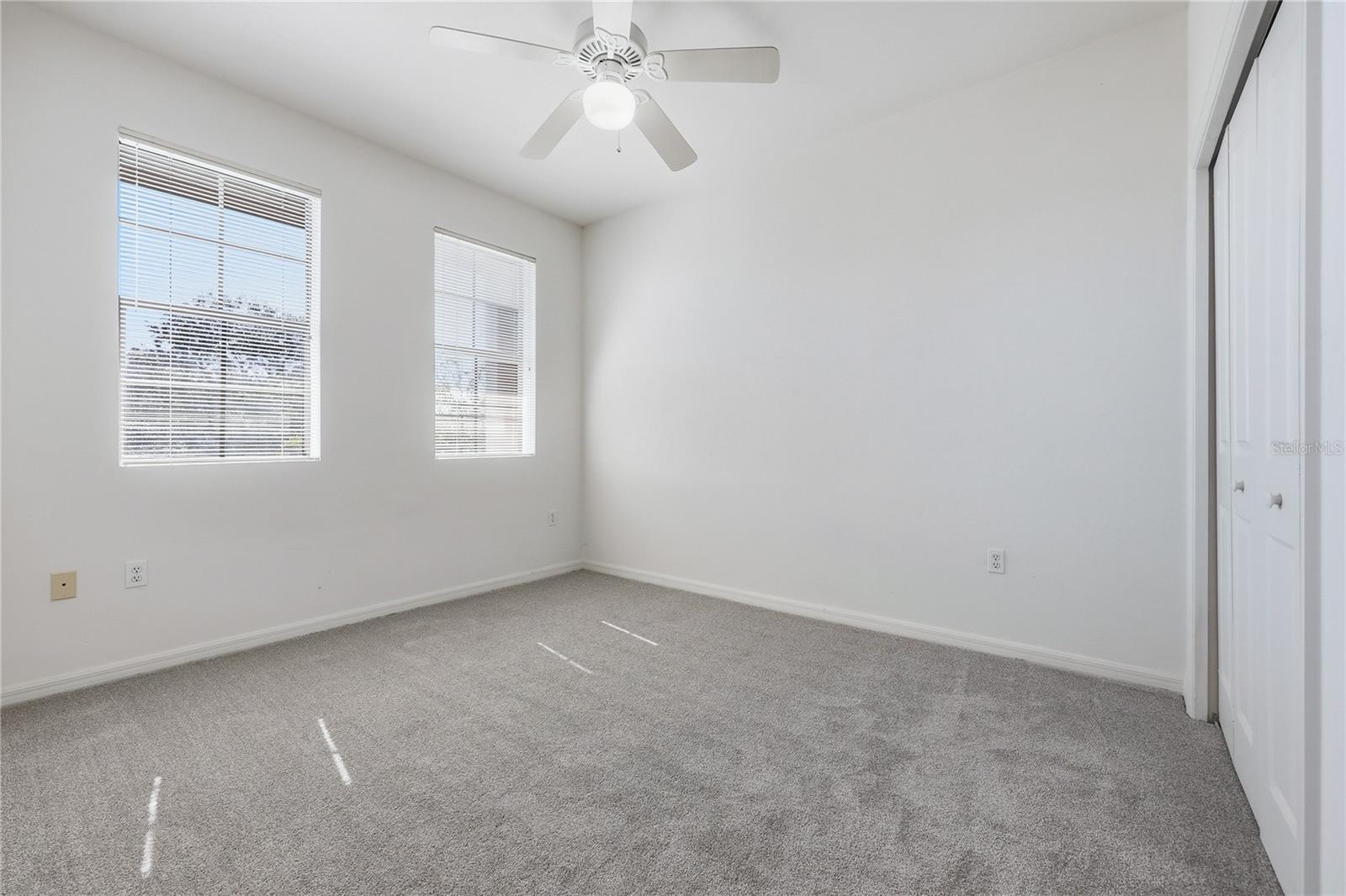 Listing photo id 8 for 20 6th Street 304