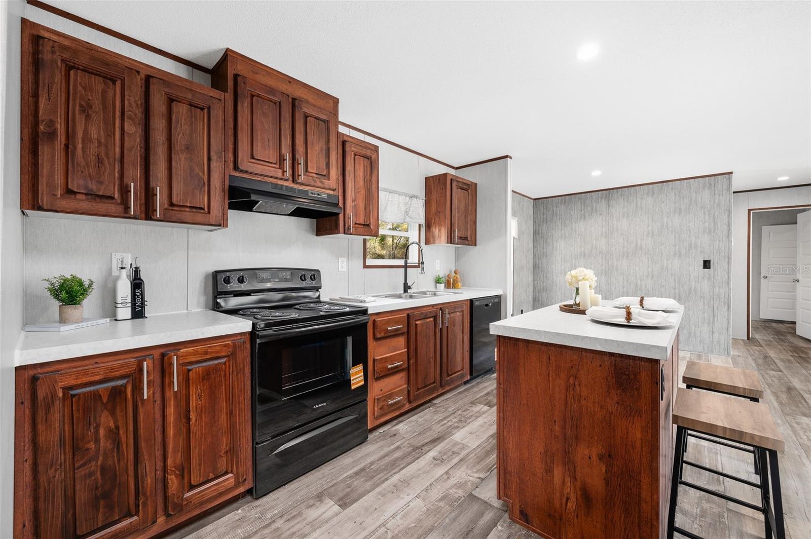 Image 18 of 45 For 10071 80th Street