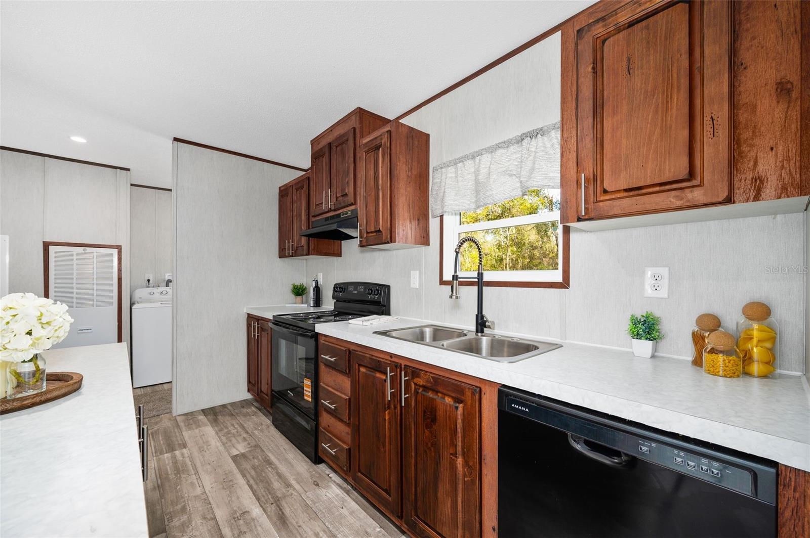 Image 21 of 45 For 10071 80th Street