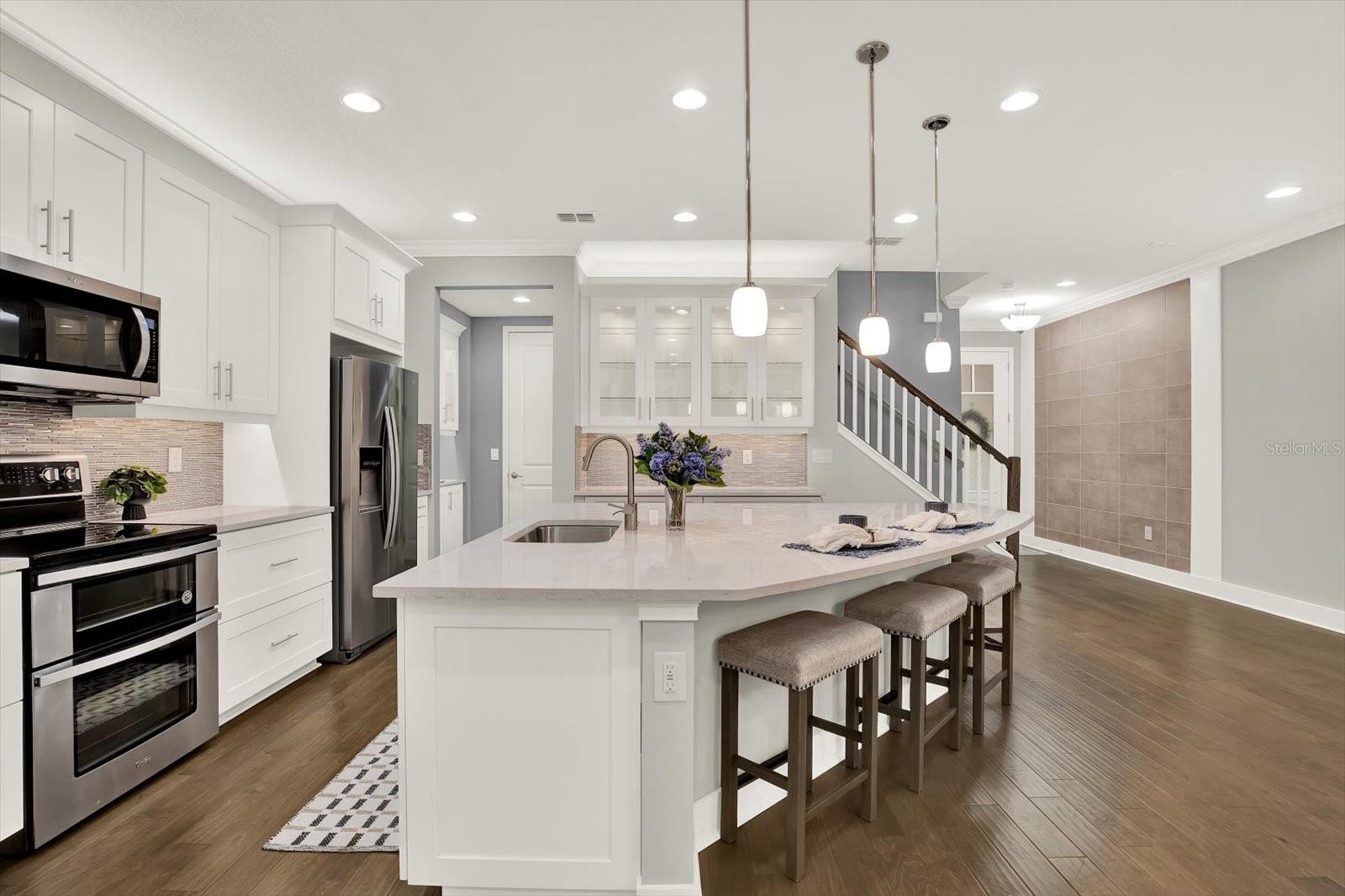 Image 13 of 53 For 2005 Palm Key Avenue