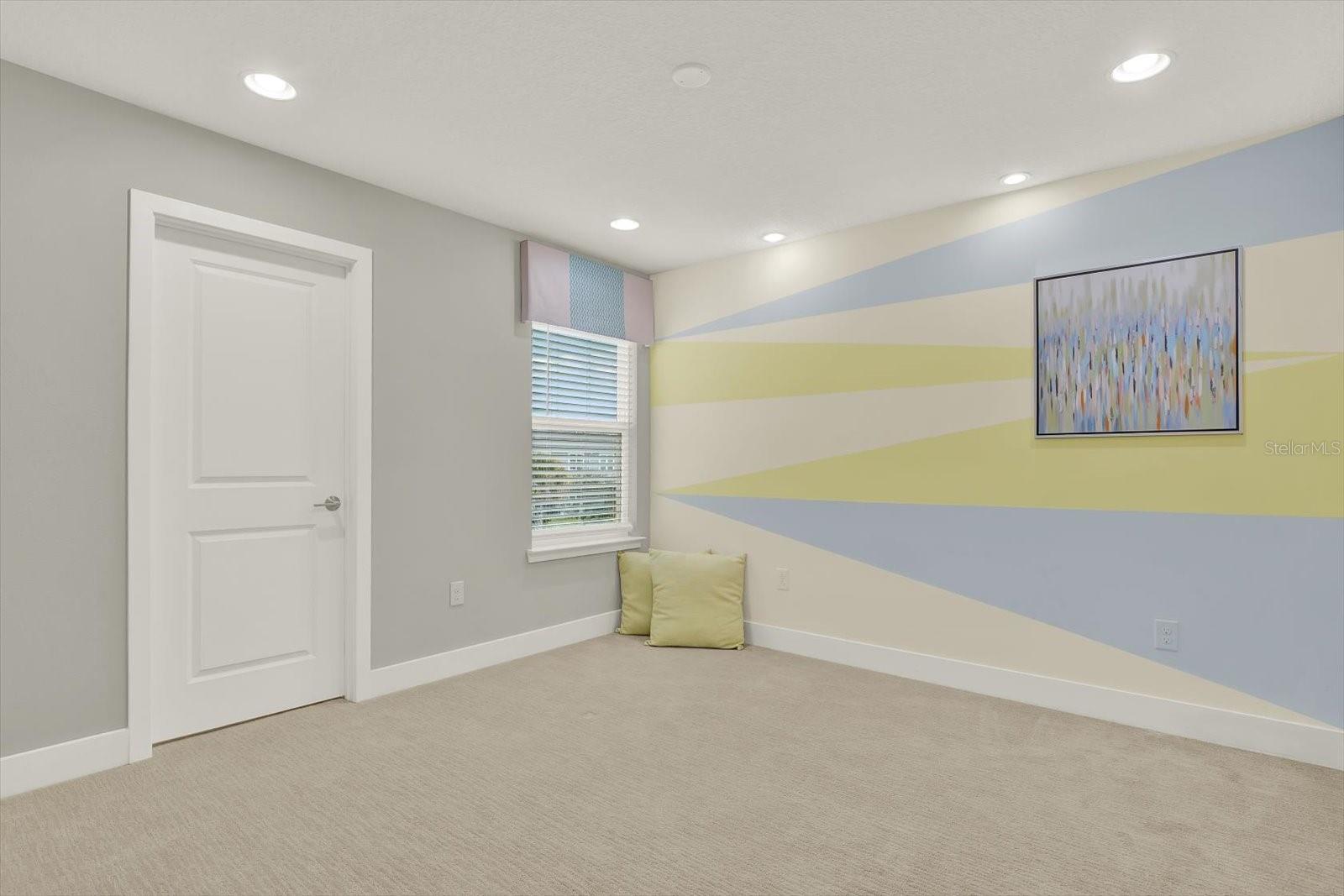 Image 29 of 53 For 2005 Palm Key Avenue