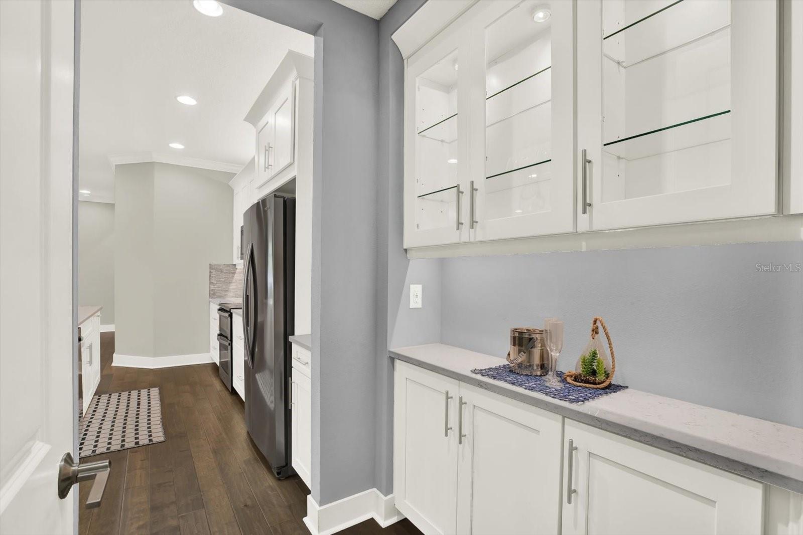 Image 9 of 53 For 2005 Palm Key Avenue