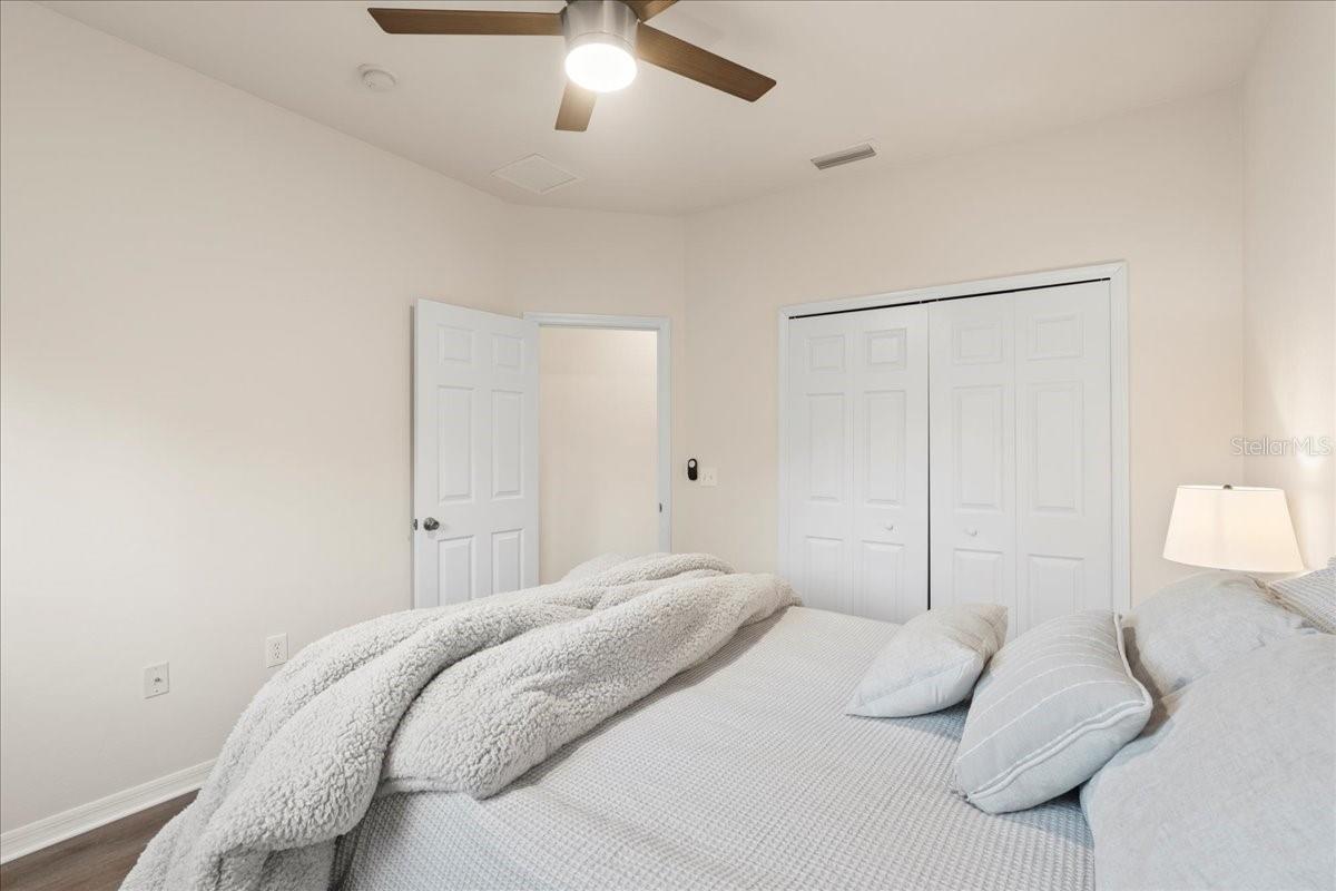 Image 18 of 43 For 1976 66th Drive