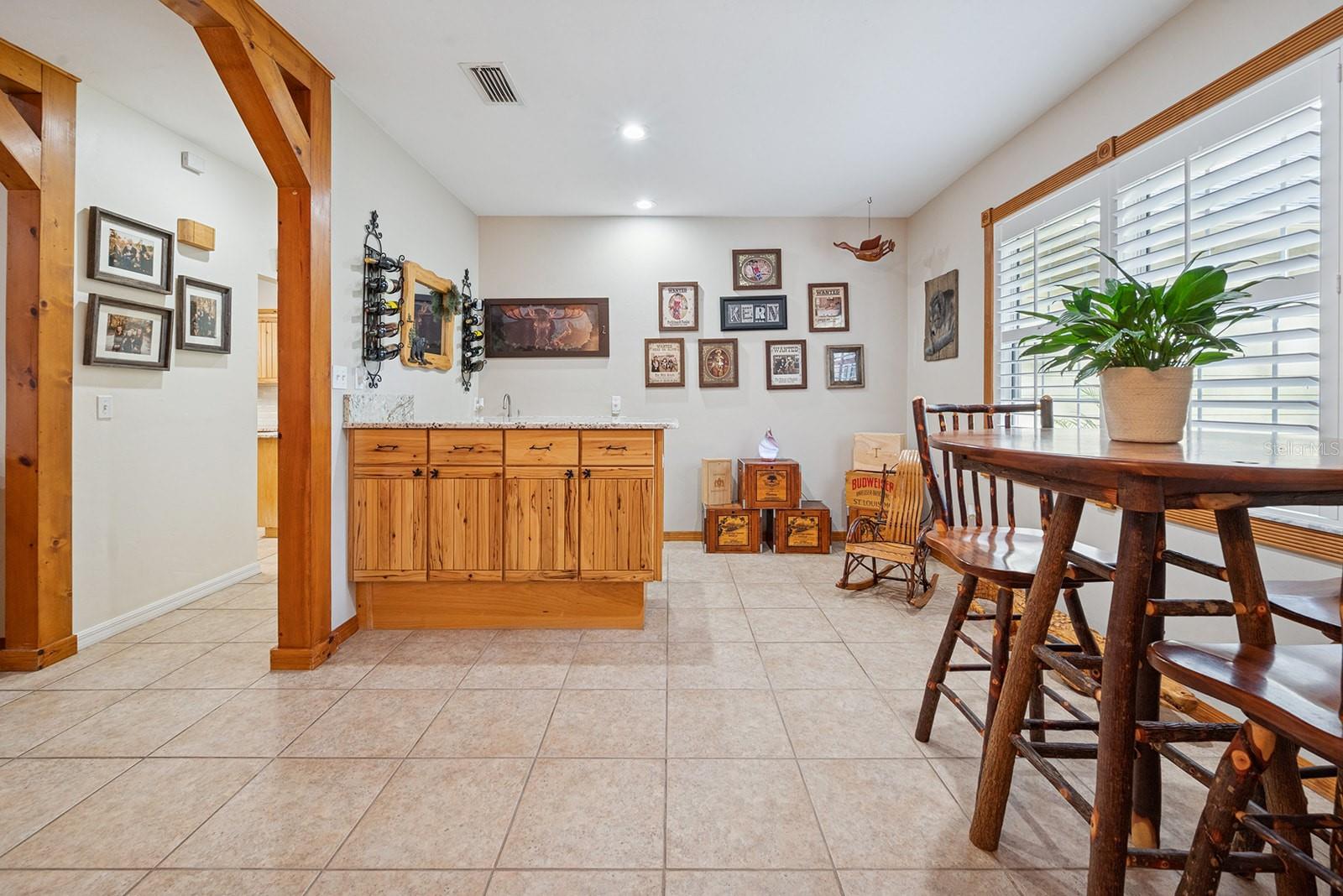 Image 11 of 50 For 6719 82nd Avenue