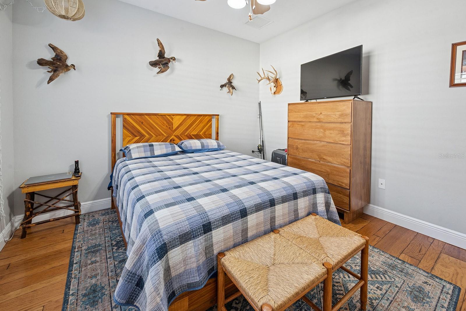 Image 22 of 50 For 6719 82nd Avenue