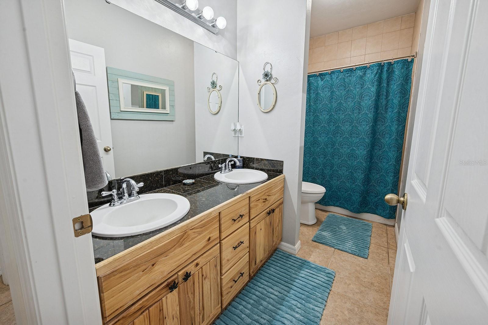 Image 24 of 50 For 6719 82nd Avenue