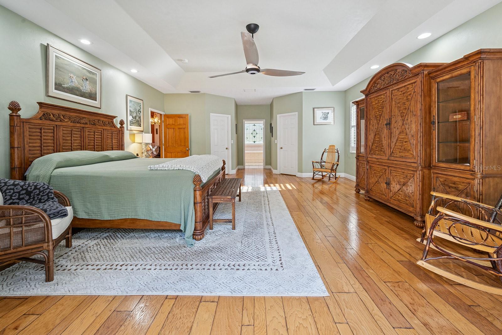 Image 32 of 50 For 6719 82nd Avenue