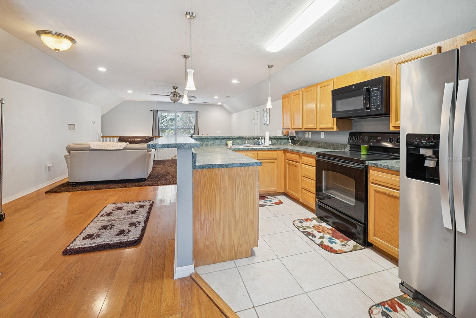 Image 45 of 50 For 6719 82nd Avenue