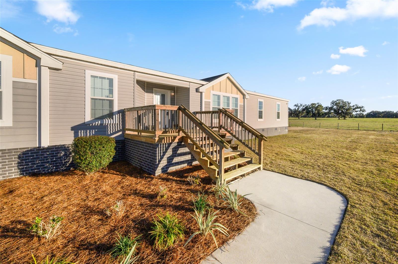 Image 20 of 67 For 3789 202nd Street