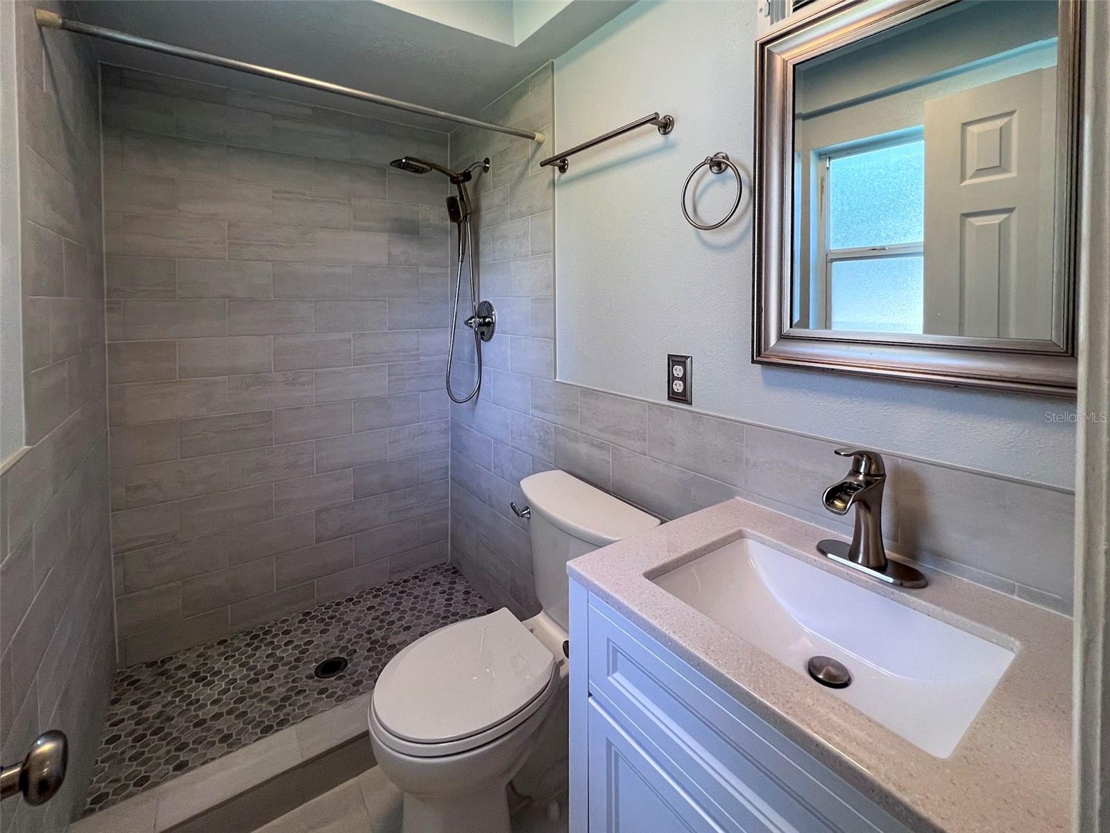 Image 11 of 31 For 536 34th Street