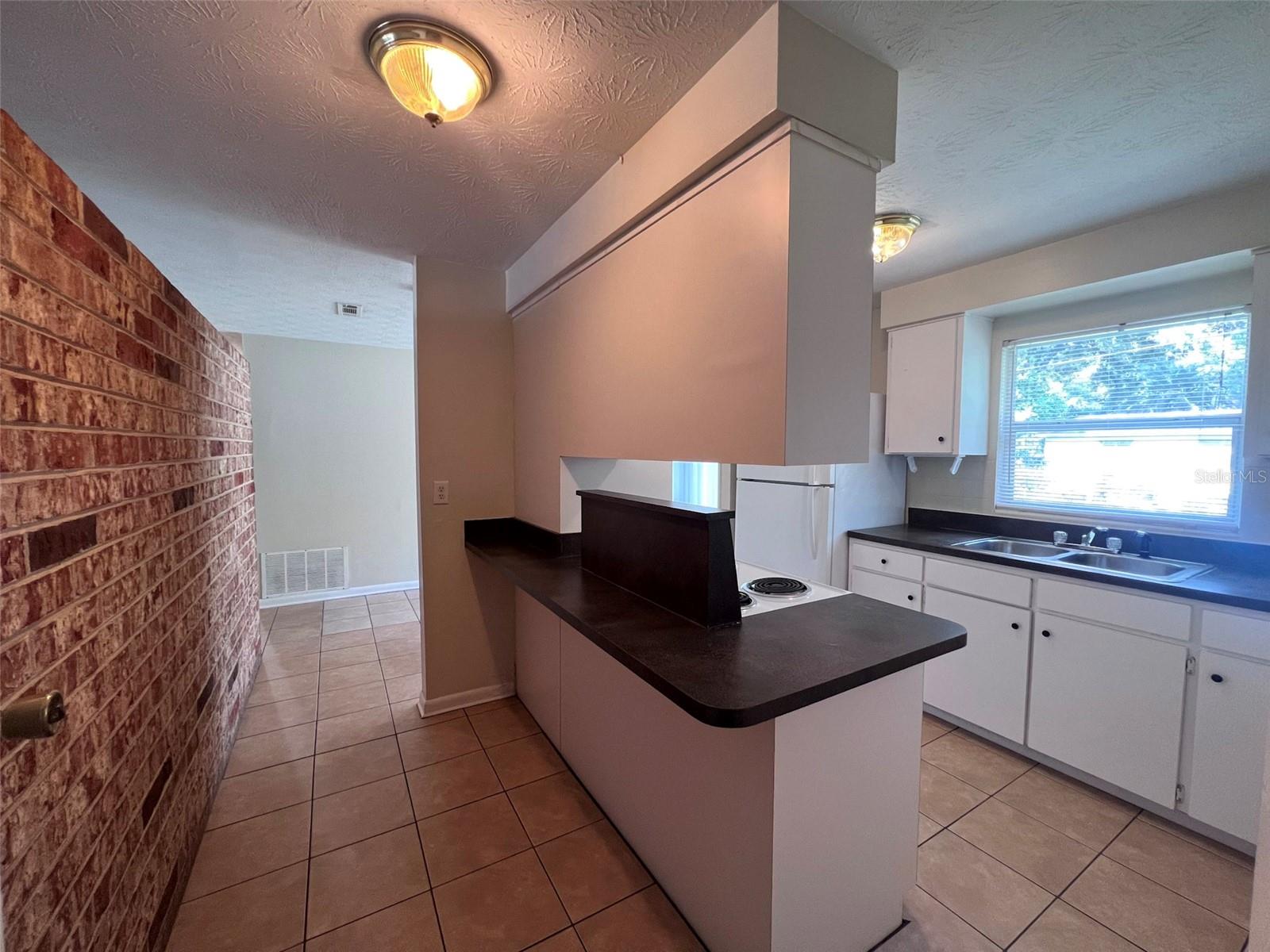 Image 22 of 31 For 536 34th Street