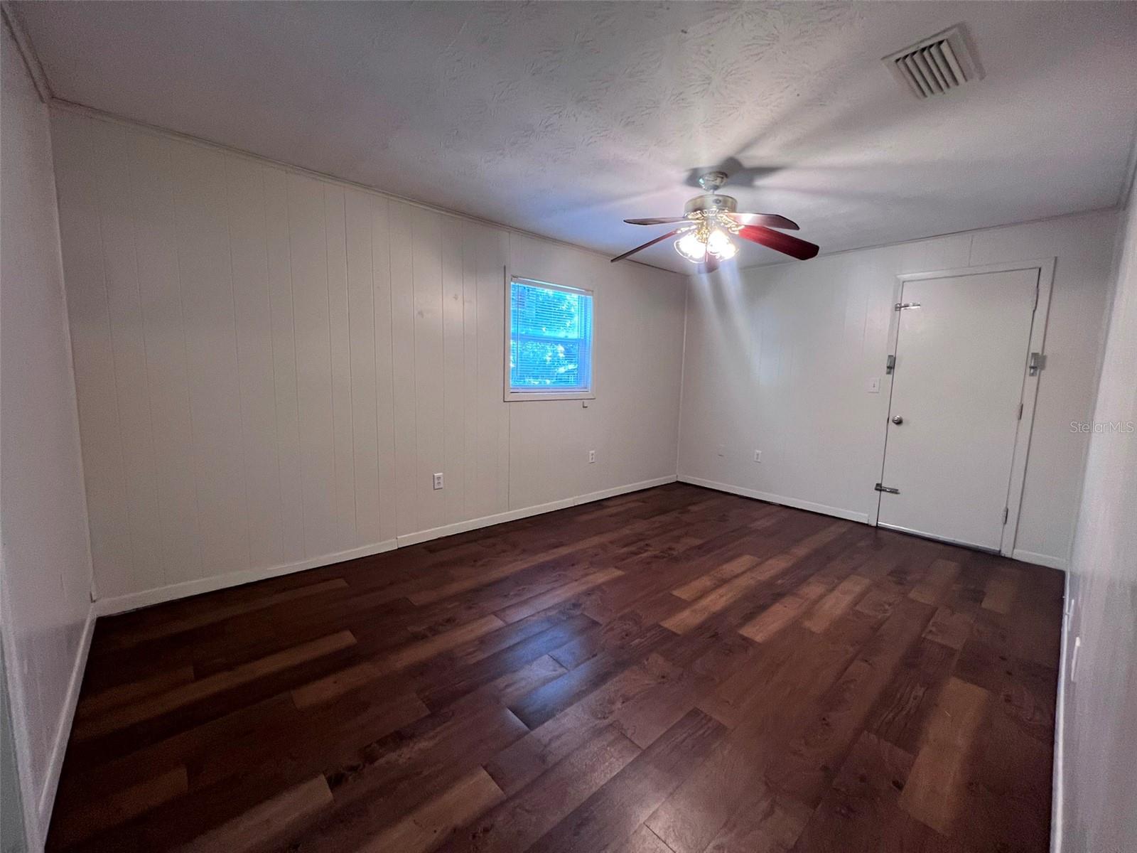 Image 23 of 31 For 536 34th Street