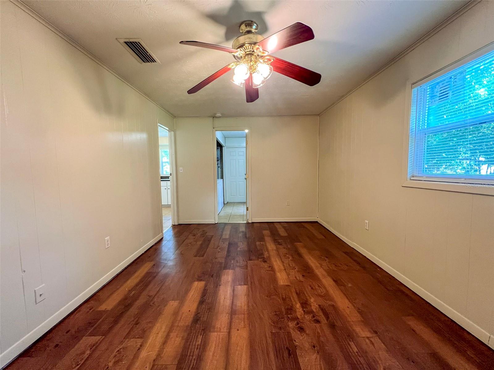 Image 28 of 31 For 536 34th Street