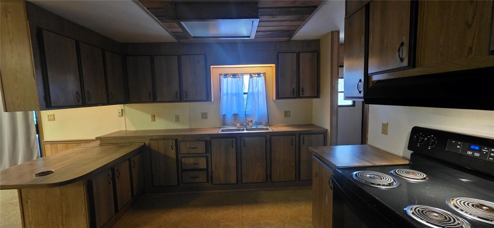 Image 5 of 7 For 85 255th Street