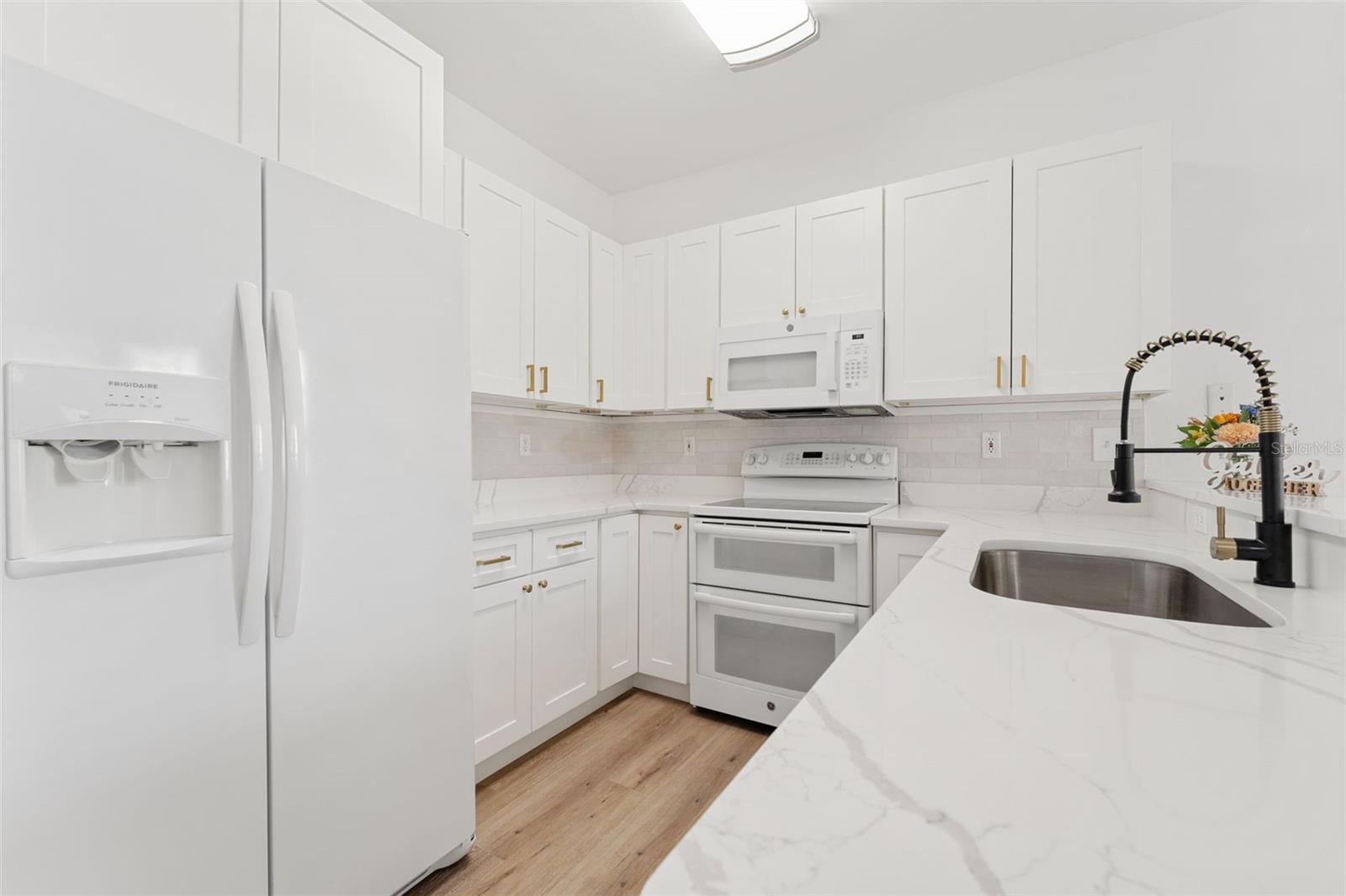 Image 11 of 40 For 11585 18th Place