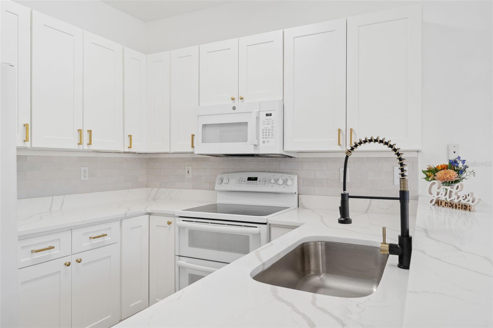 Image 12 of 40 For 11585 18th Place