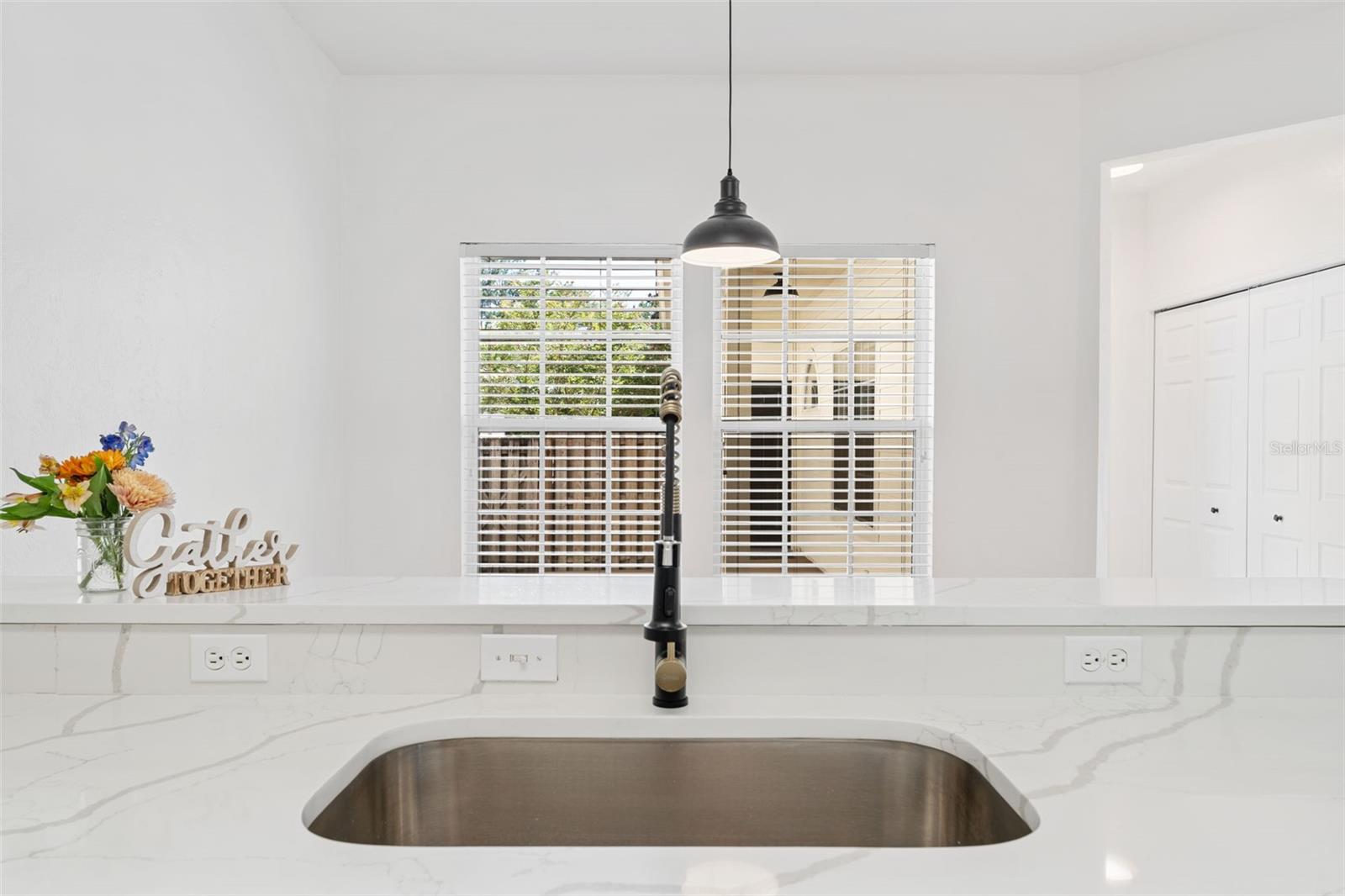 Image 15 of 40 For 11585 18th Place