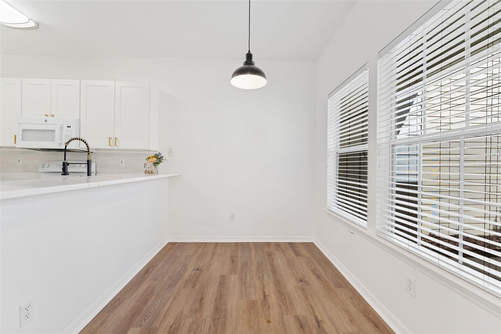 Image 16 of 40 For 11585 18th Place