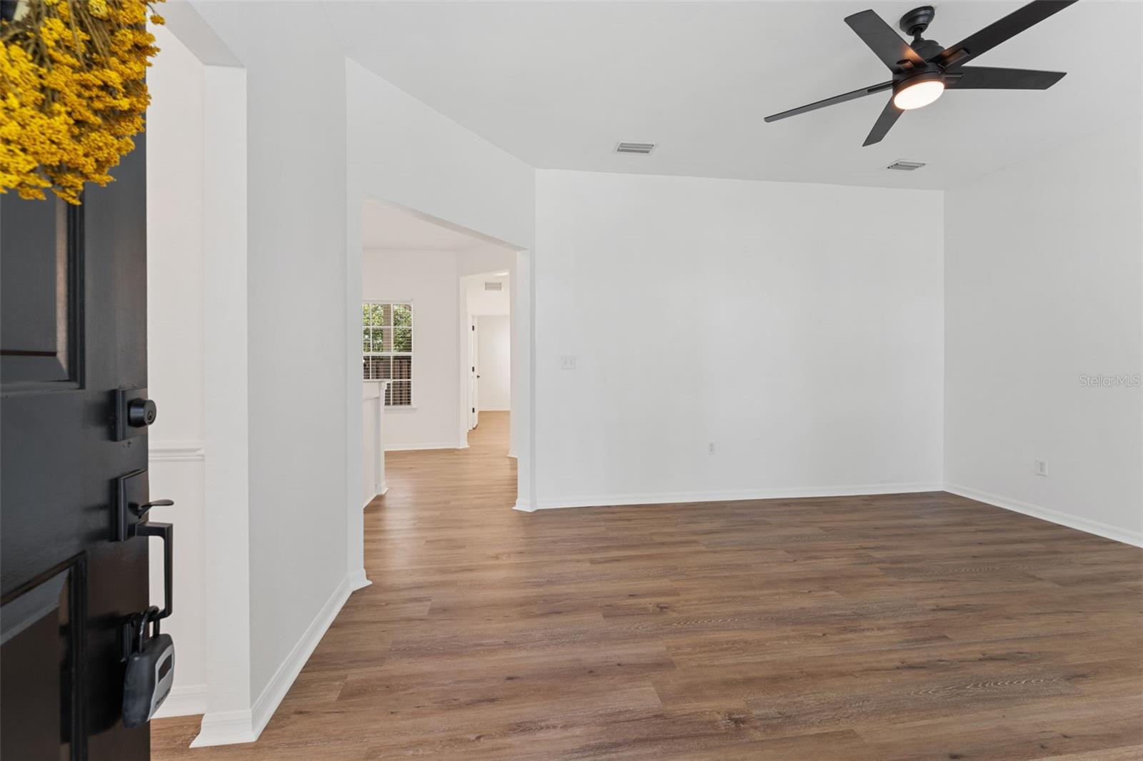 Image 5 of 40 For 11585 18th Place