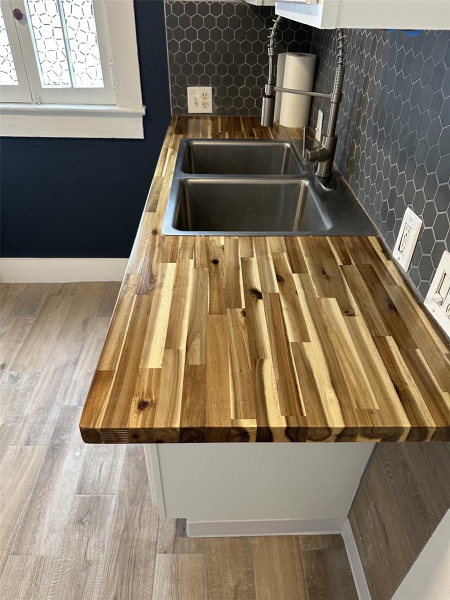 Image 12 of 20 For 205 Voorhis Avenue