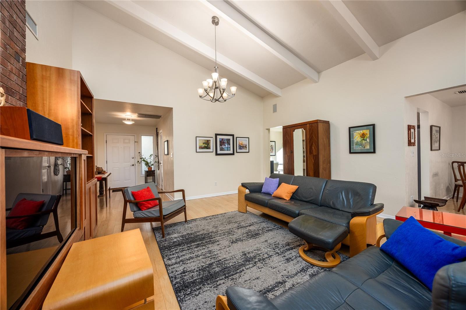 Image 6 of 43 For 2436 37th Terrace