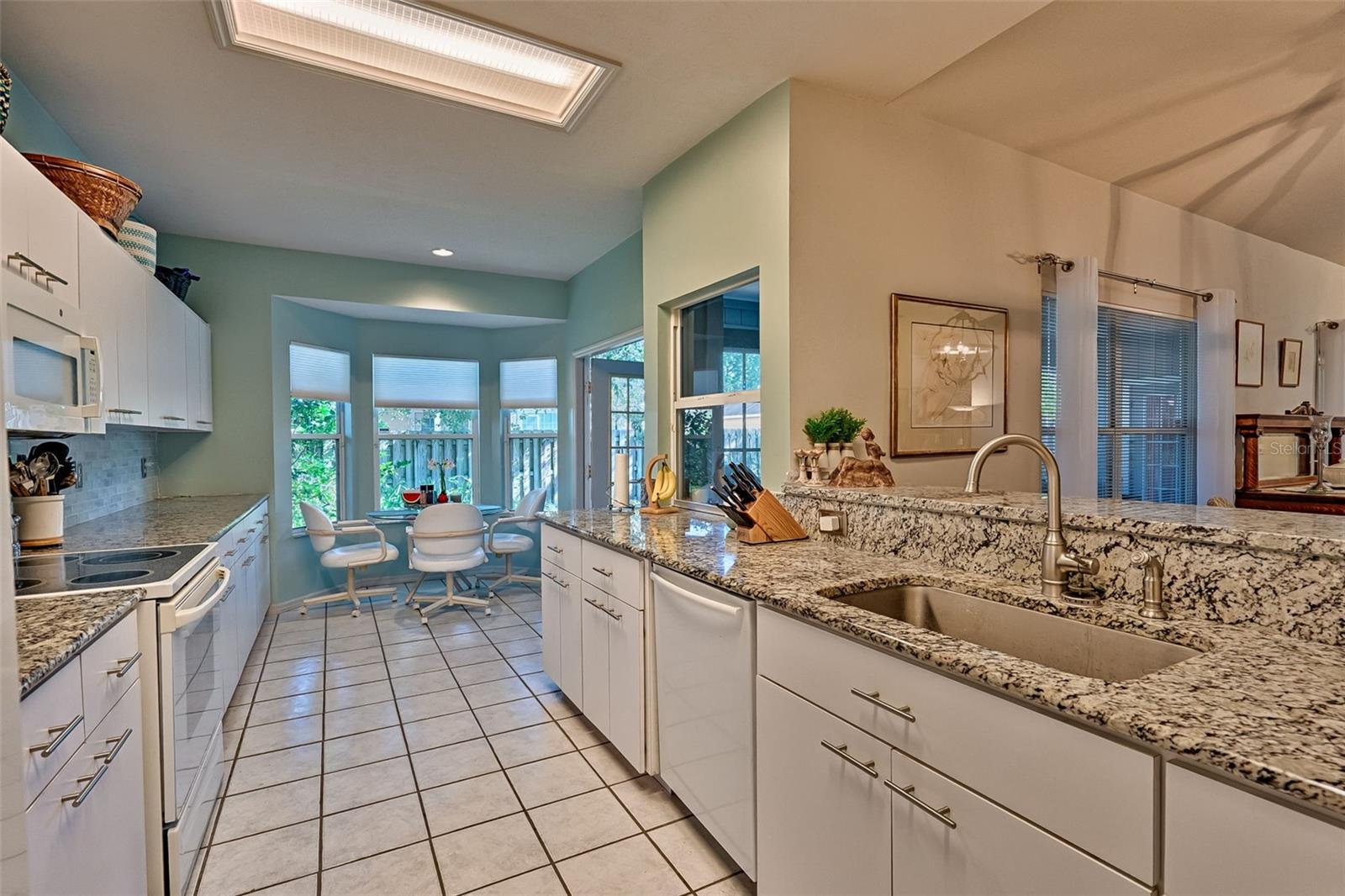 Image 10 of 37 For 4249 37th Terrace