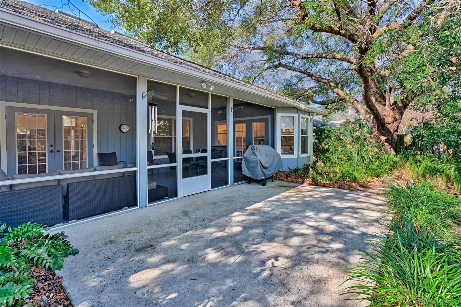 Image 26 of 37 For 4249 37th Terrace