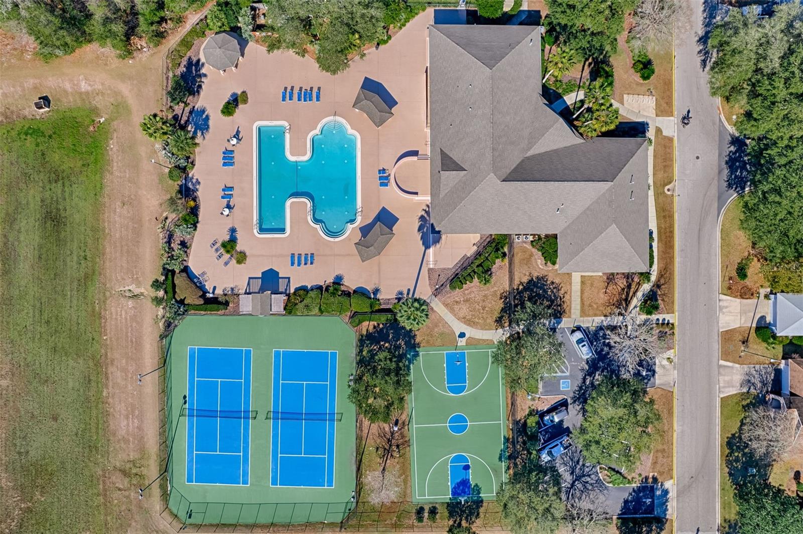 Image 30 of 37 For 4249 37th Terrace