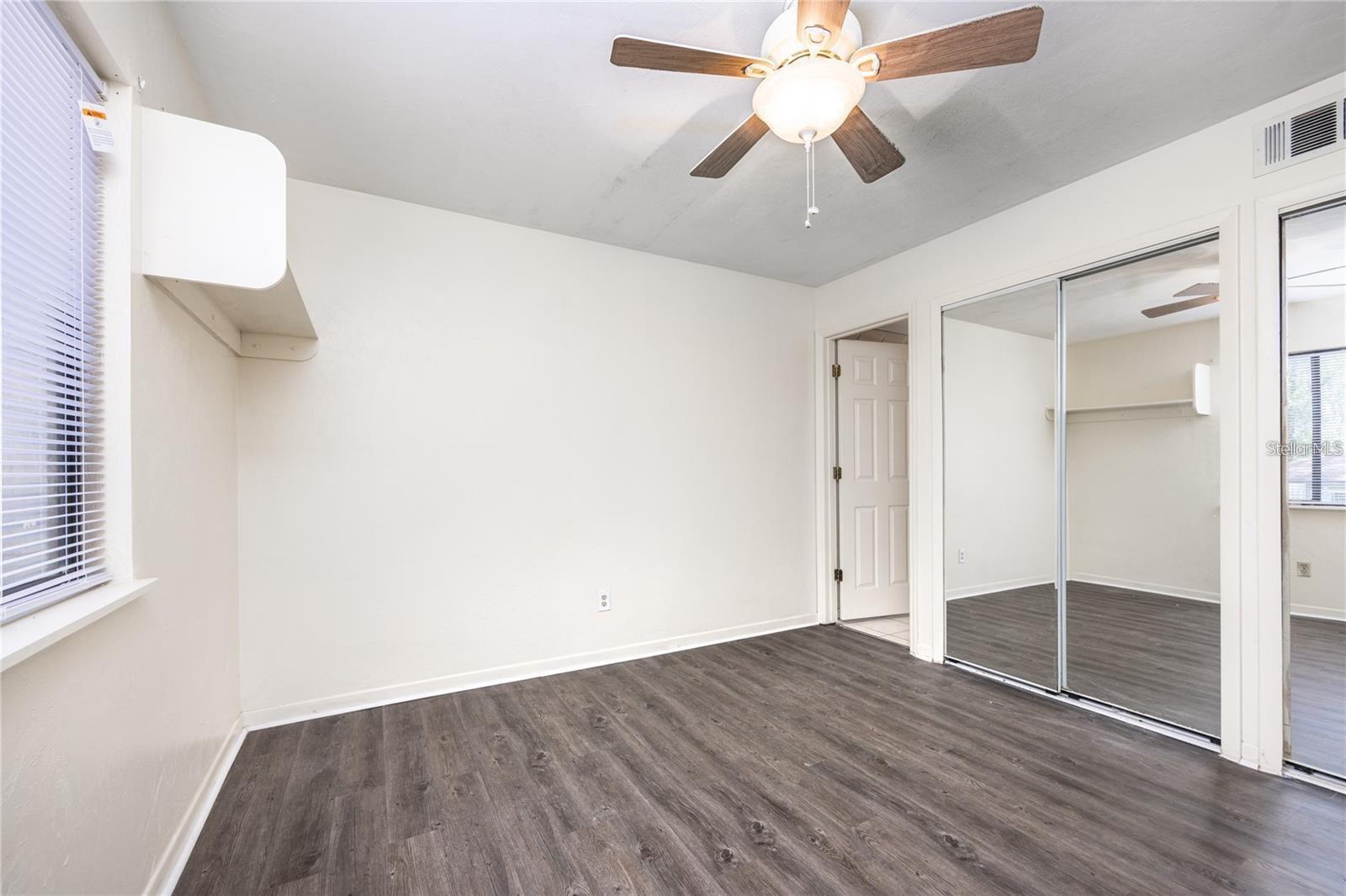 Image 18 of 22 For 127 16th Avenue S-105