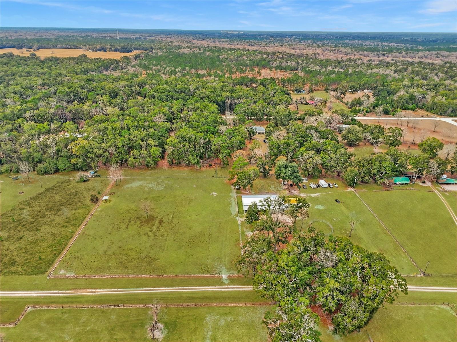 Image 11 of 29 For 00 Cowpoke Court