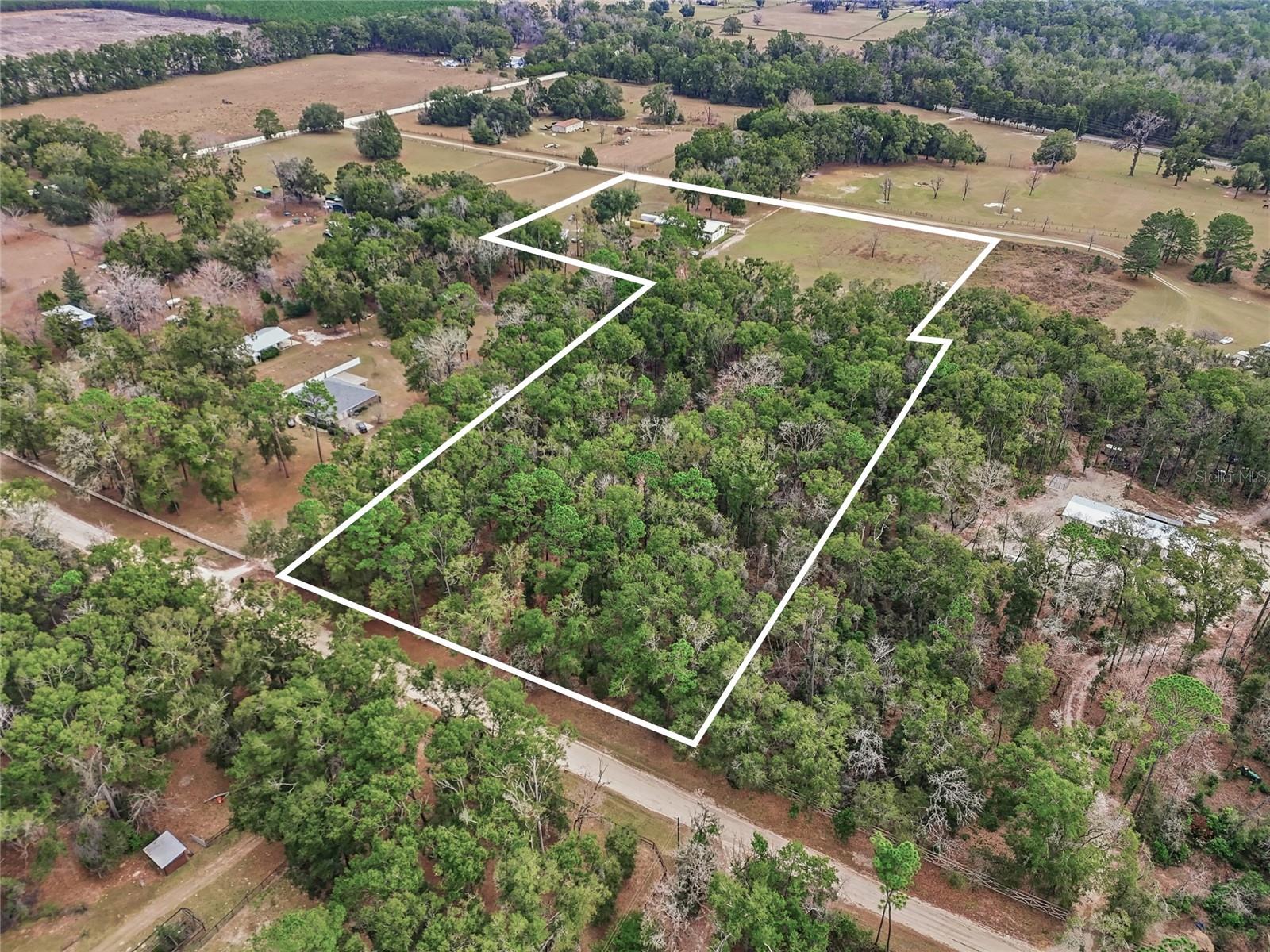 Image 15 of 29 For 00 Cowpoke Court