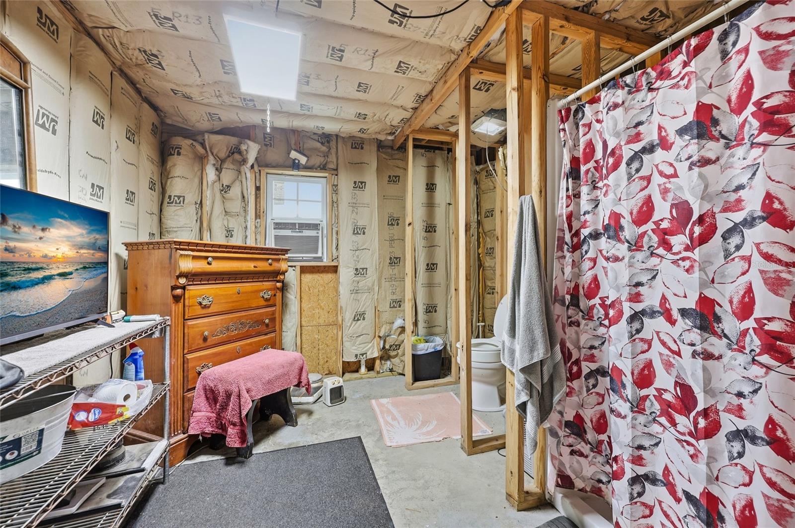 Image 18 of 29 For 00 Cowpoke Court