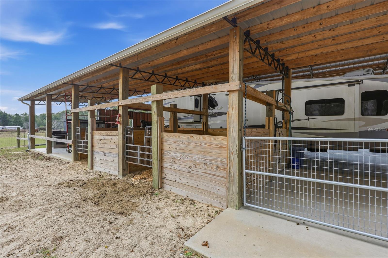 Image 19 of 29 For 00 Cowpoke Court