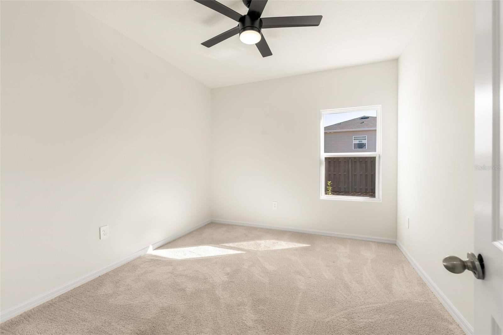 Image 20 of 56 For 1400 132nd Circle