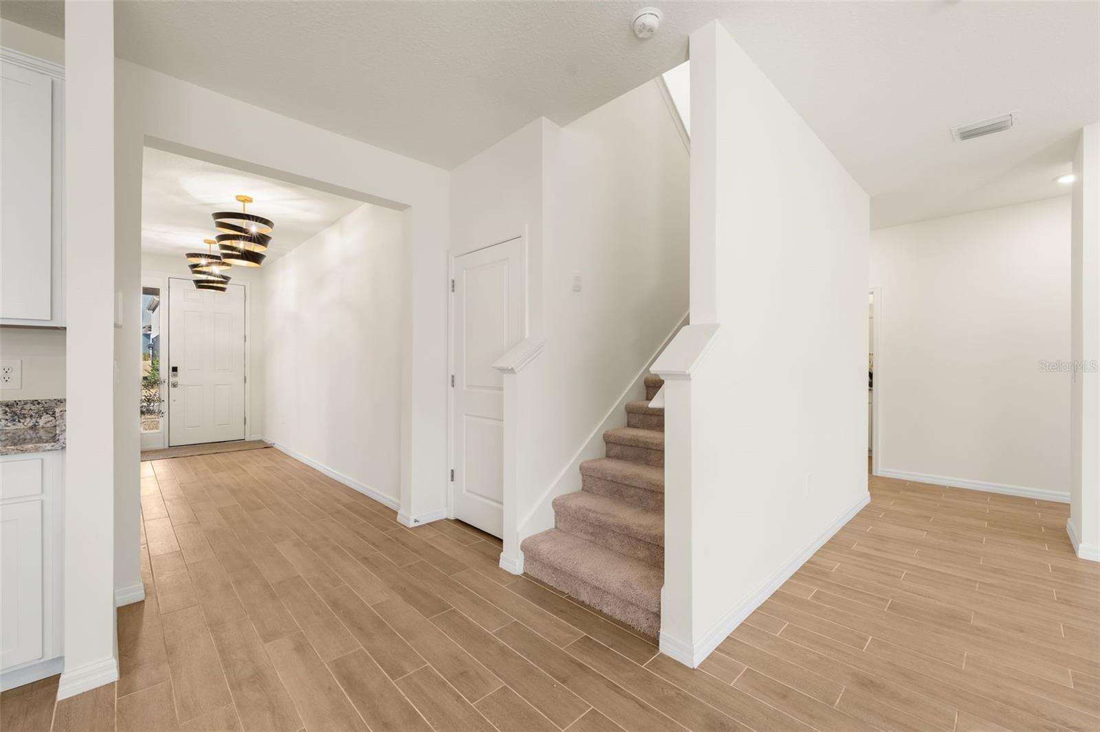 Image 23 of 56 For 1400 132nd Circle