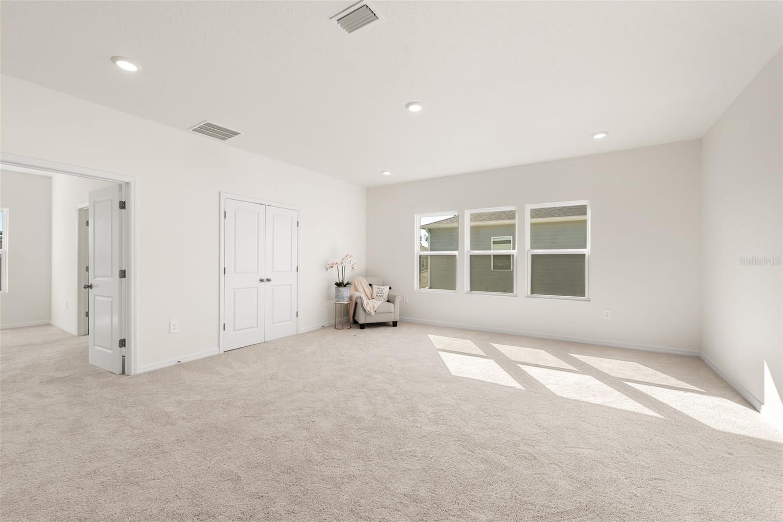 Image 24 of 56 For 1400 132nd Circle