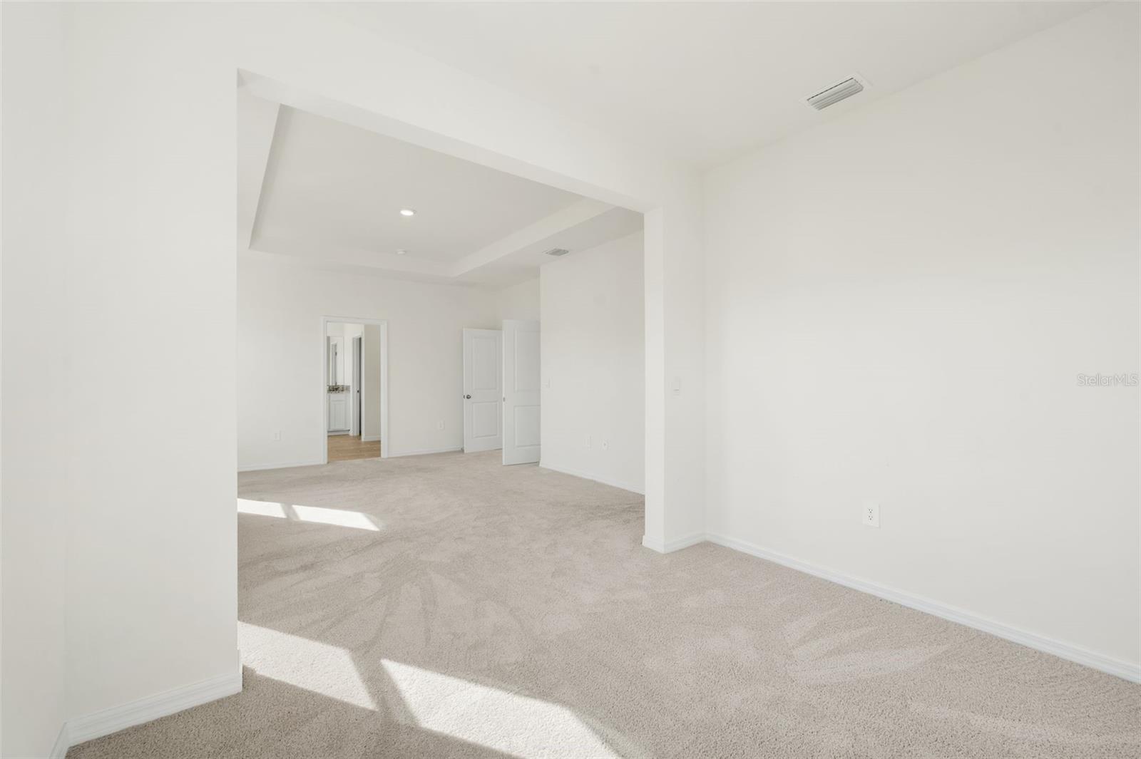 Image 28 of 56 For 1400 132nd Circle